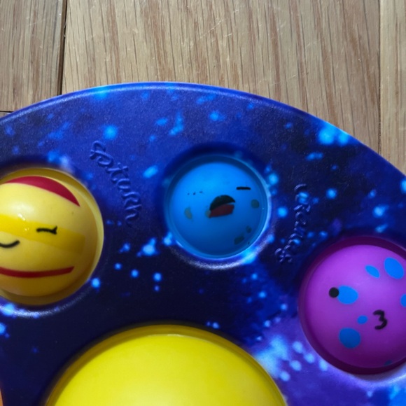 Lot of 4 Fidgets Colorful Pop Its Pineapple and Keyboard - Picture 6 of 8